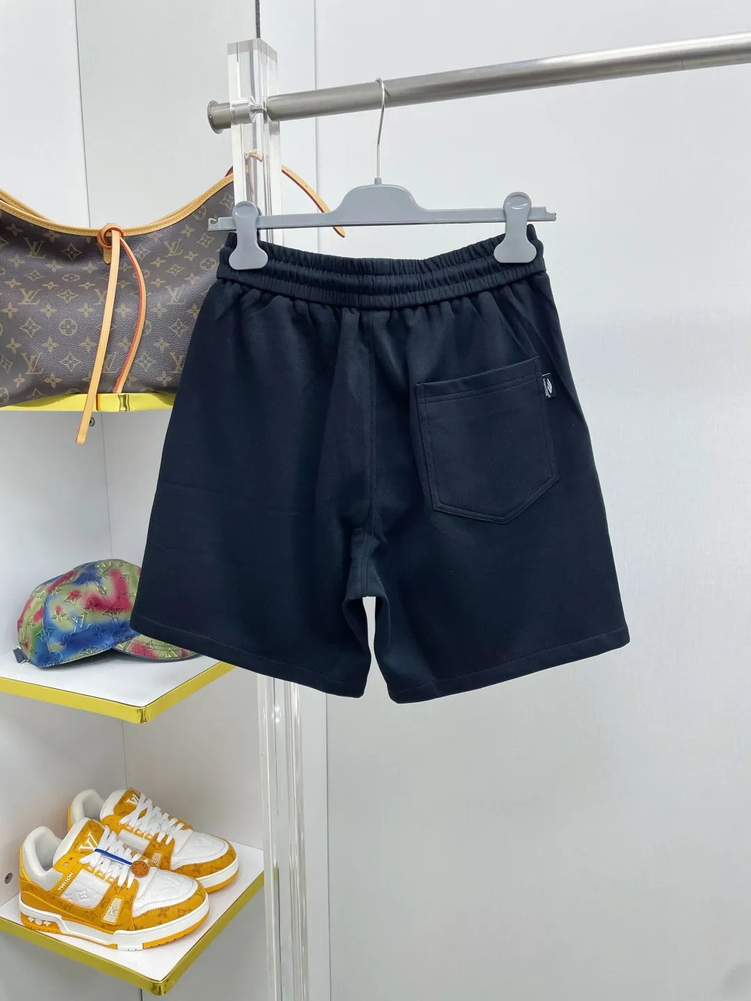Bal Paris 2026 summer New Arrival embroidered letters 🪡 brand LOGO casual shorts DD are on sale simultaneously on the official website. Brand Classic LOGO casual pants, customized fabrics, excellent comfort and strong touch. Highly recognisable, perfect appearance and craftsmanship. Size:M-3XL